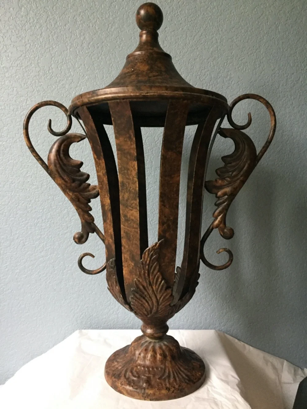 Large METAL Decorative VASE Size: 23 in TALL x 16 in WIDE Unbranded STAGING Use